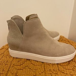 Steve Madden heeled sneaker